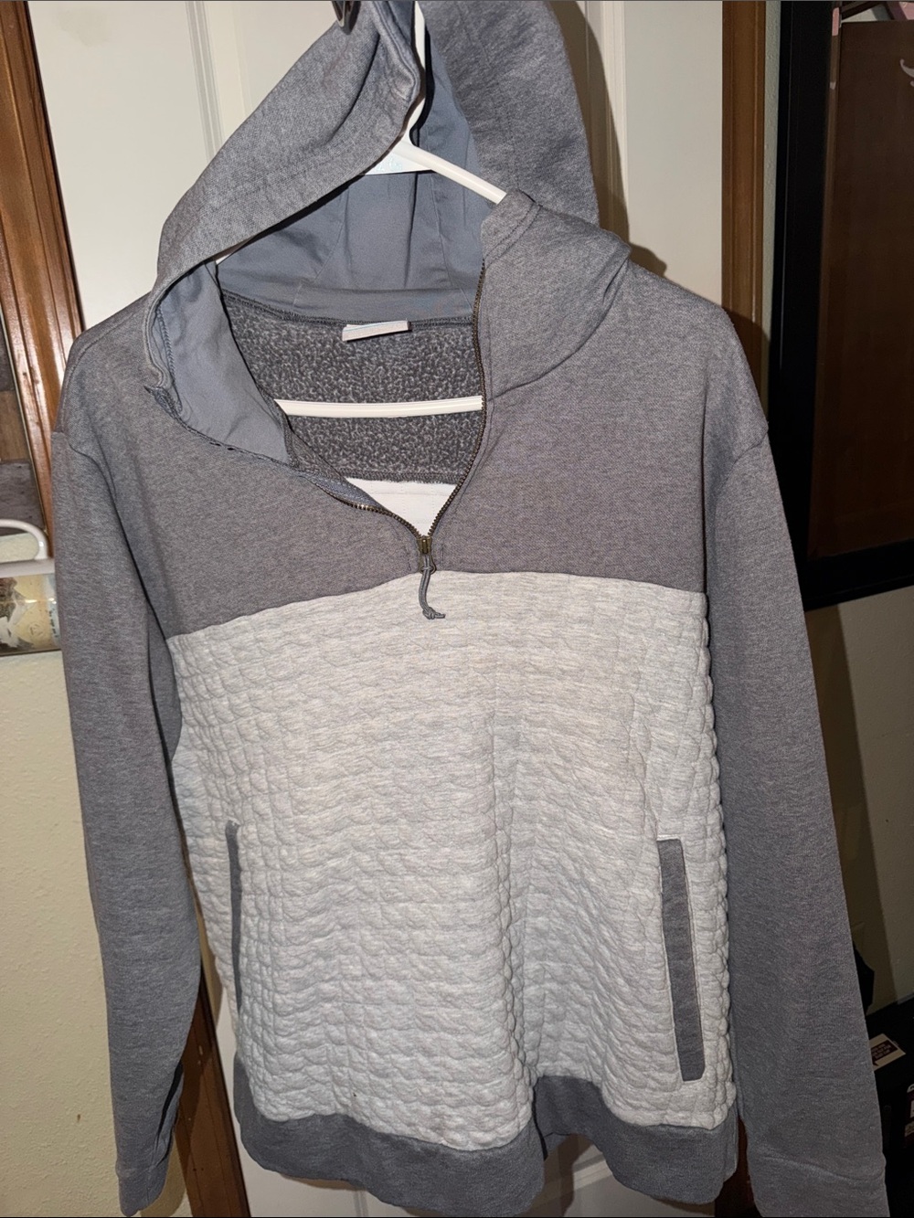 Columbia Two-Tone Gray Quarter-Zip Hooded Pullover